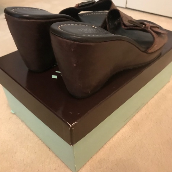 Donald Pliner wedges good condition size 8 1/2 M - Picture 3 of 4